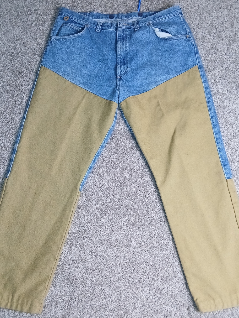 Vintage Wrangler Rugged Wear Men 40X30 Jeans Briar Suspender Buttons Made in USA